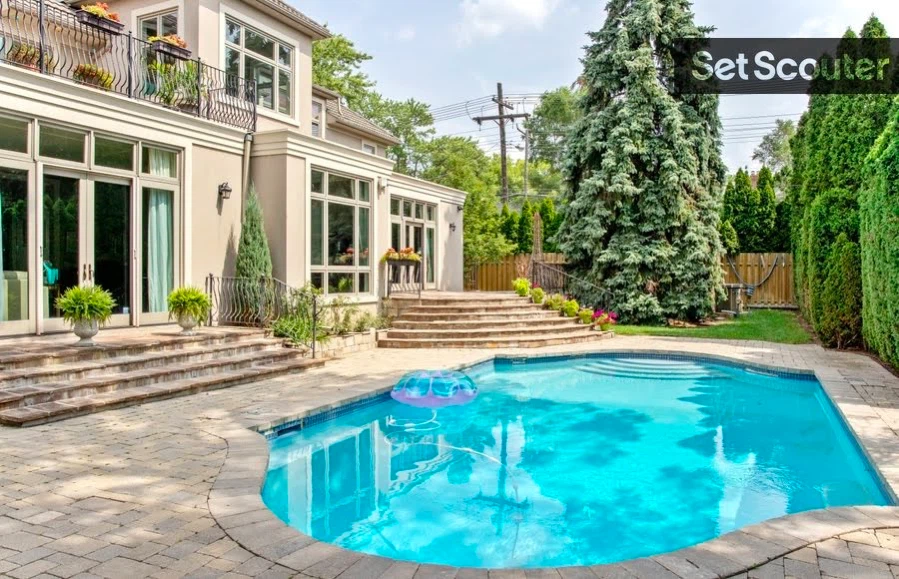 Luxury Villas 16