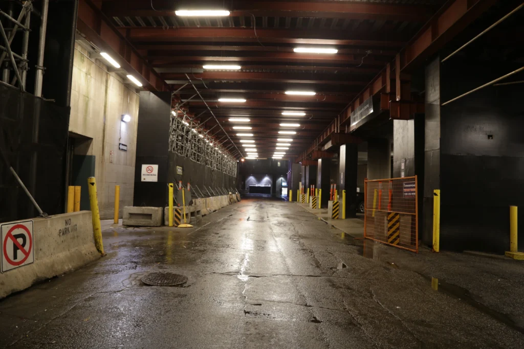 Warehouses / Factories / Industrial Areas 6