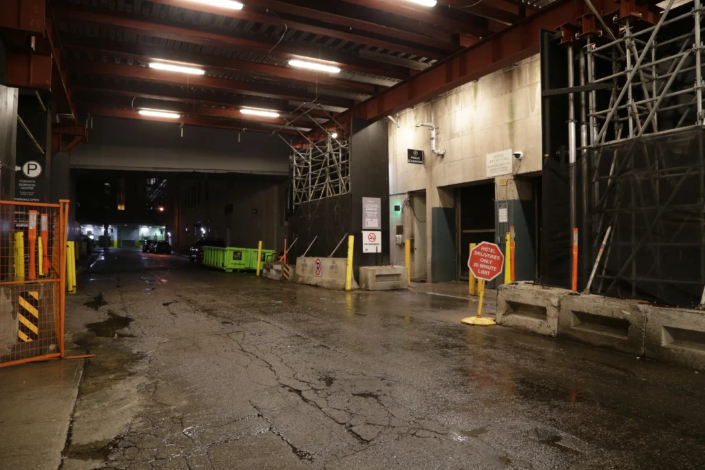 Warehouses / Factories / Industrial Areas 8