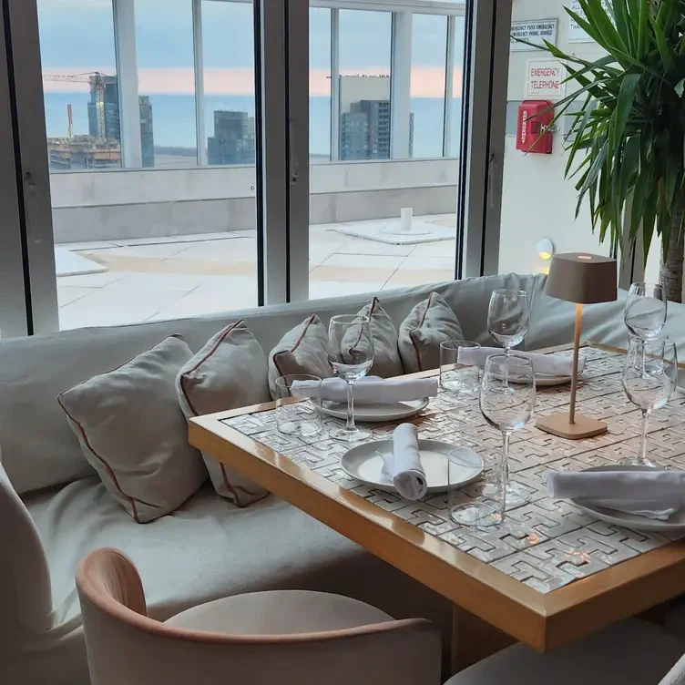 Restaurants 27