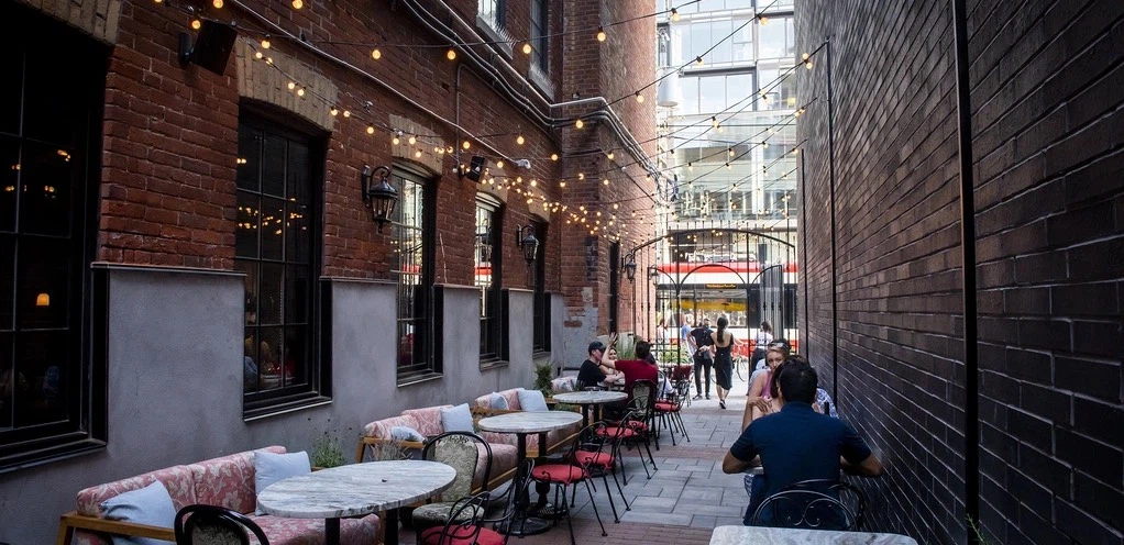 Restaurants 35