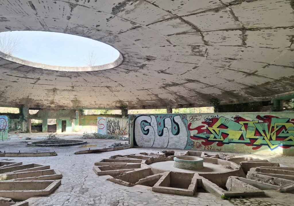 Futuristic Spaces 1