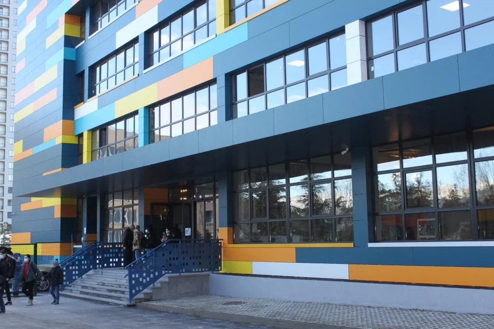 Schools & Universities 10