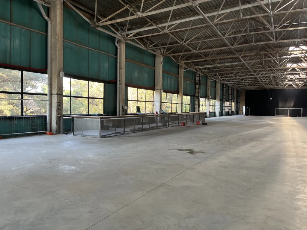 Warehouses / Factories / Industrial Areas 18