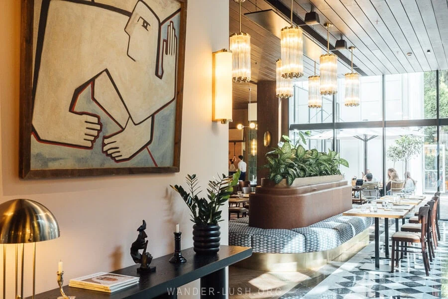 Restaurants 24