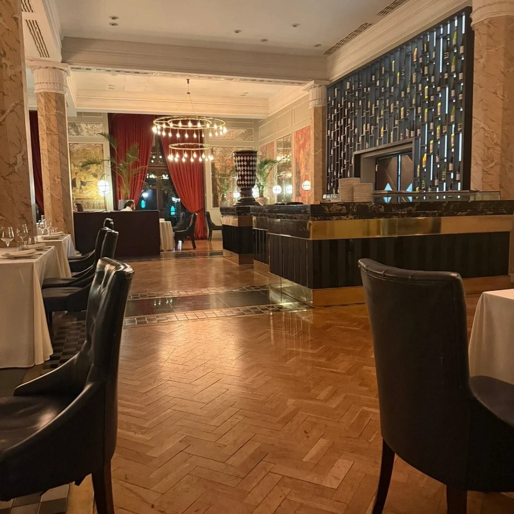 Restaurants 30