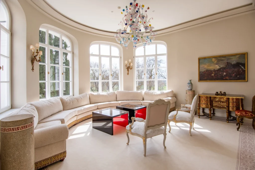 Luxury Villas 23