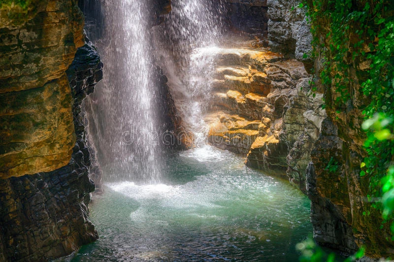 Canyons 22