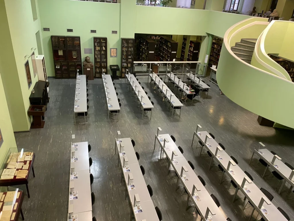Schools & Universities 47