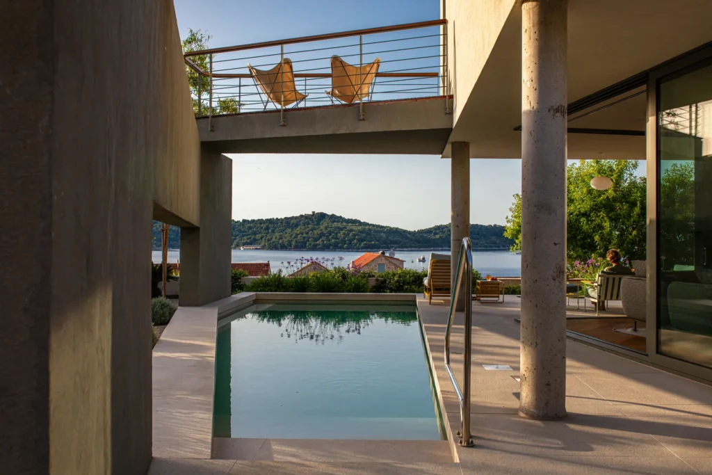 Luxury Villas 3