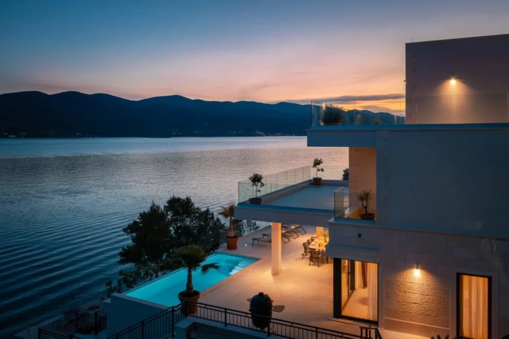 Luxury Villas 9