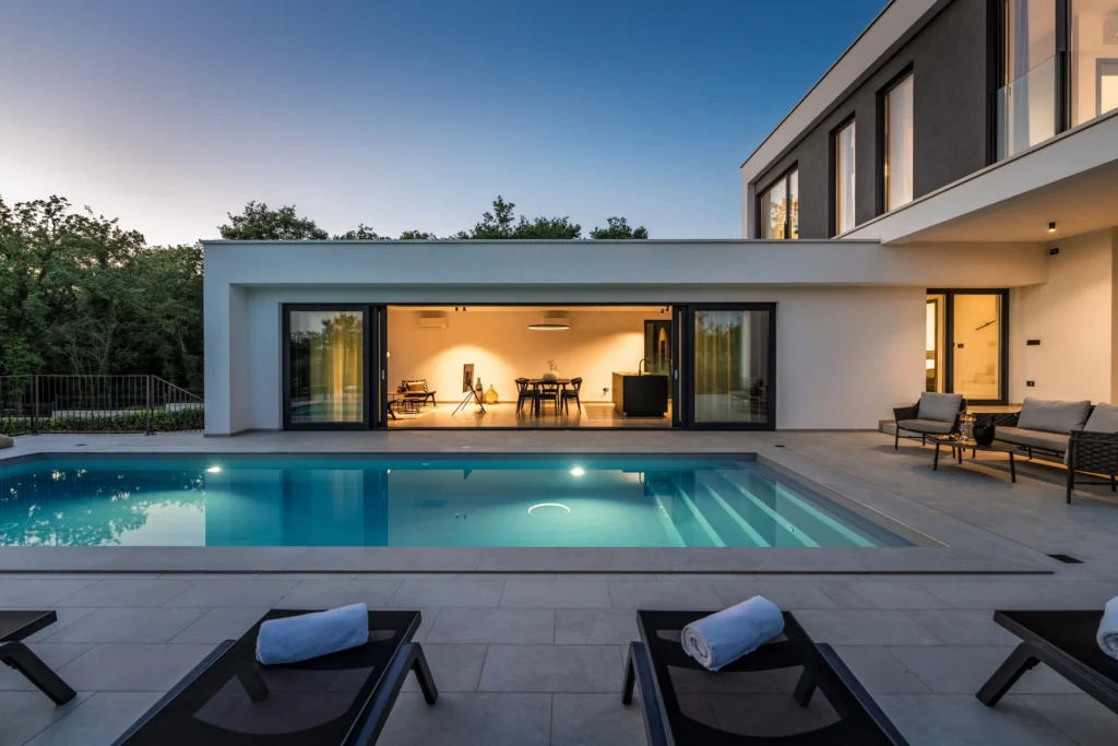Luxury Villas 11