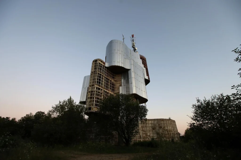 Brutalist 11
