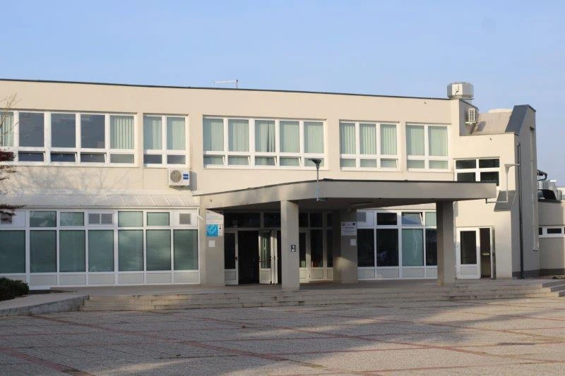 School & Universities 4