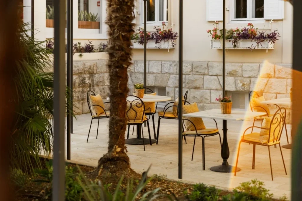 Restaurants 5