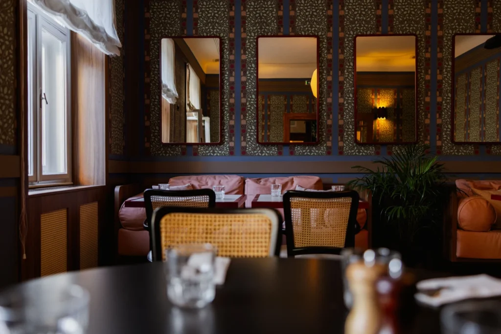 Restaurants 7
