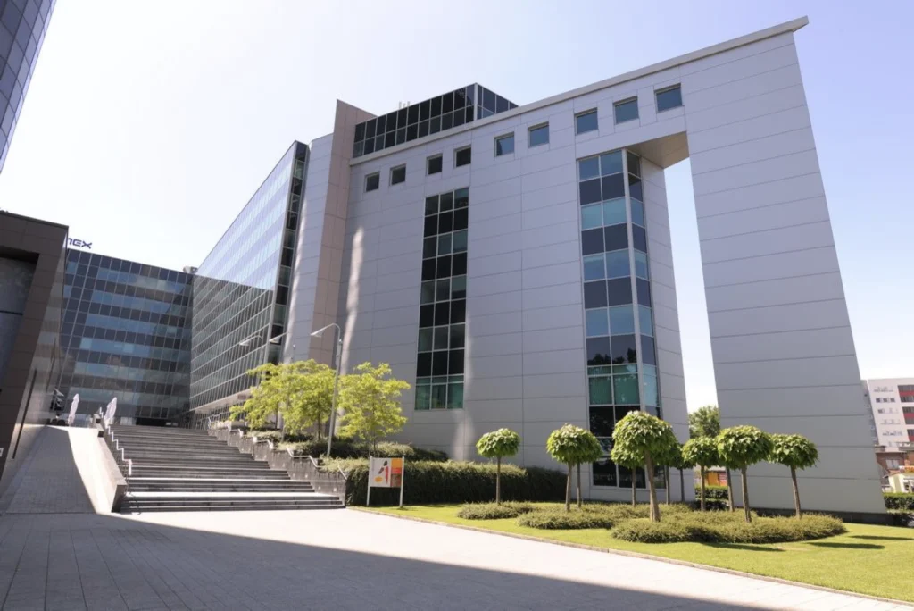 Modern / Business 3