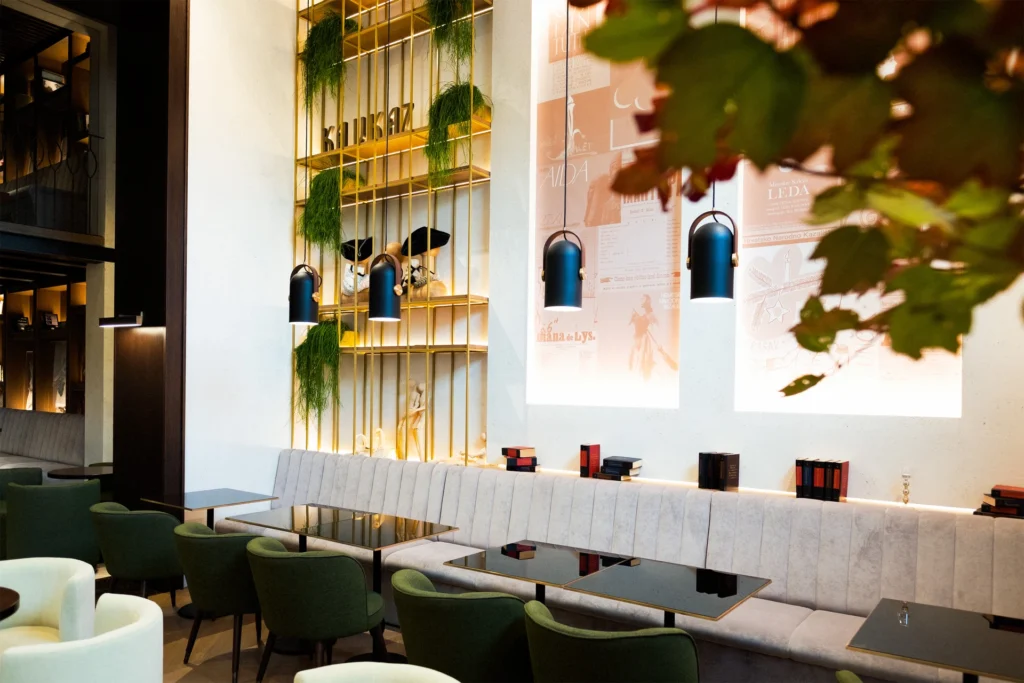 Restaurants 15