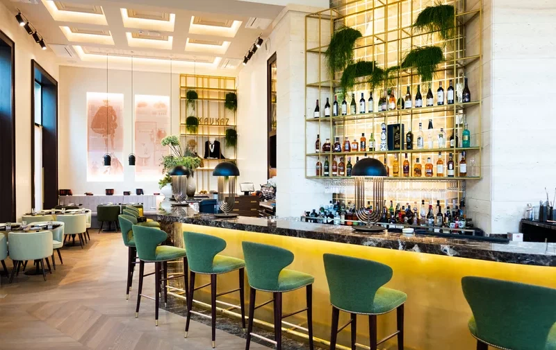 Restaurants 17