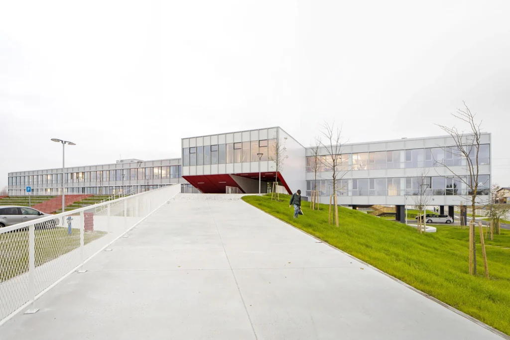 School & Universities 10