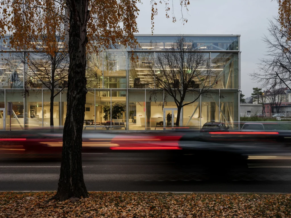 Modern / Business 7