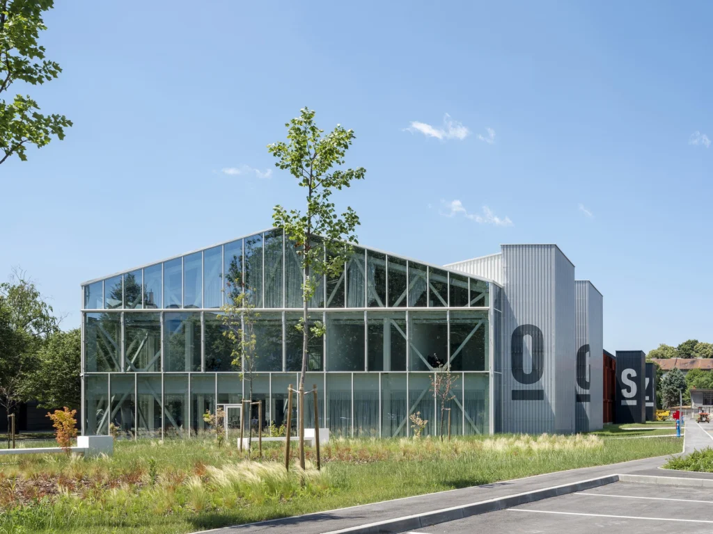Modern / Business 8