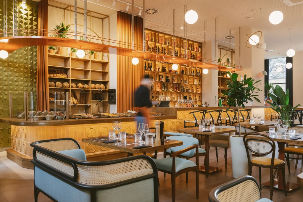 Restaurants 19