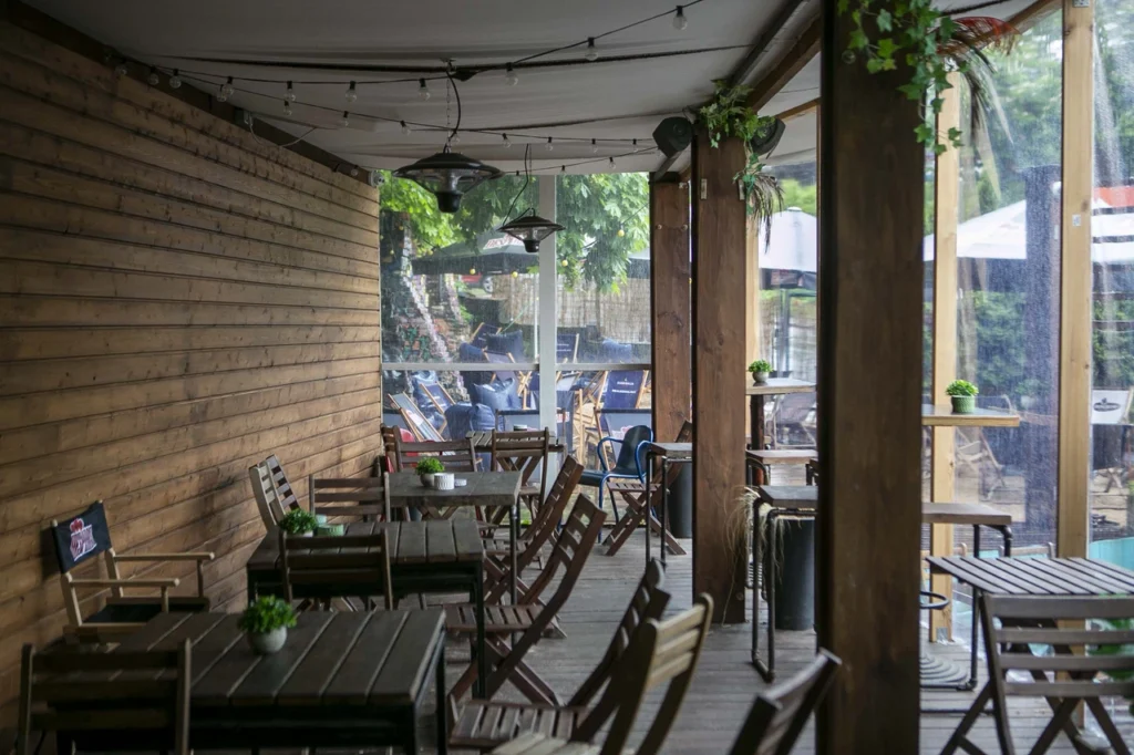 Restaurants 1