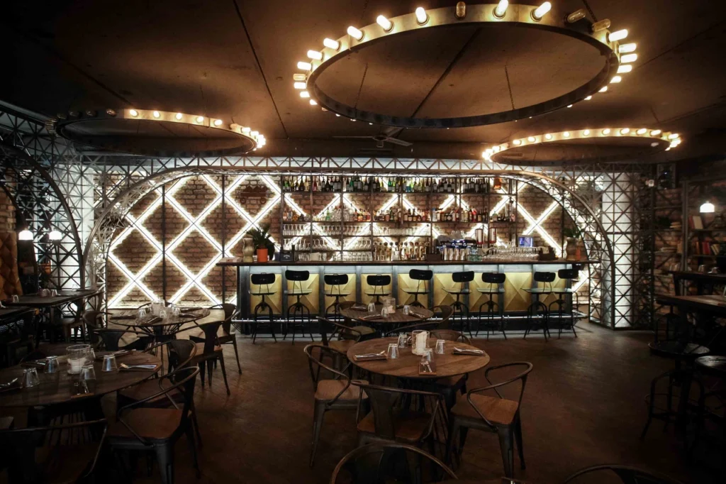 Restaurants 9