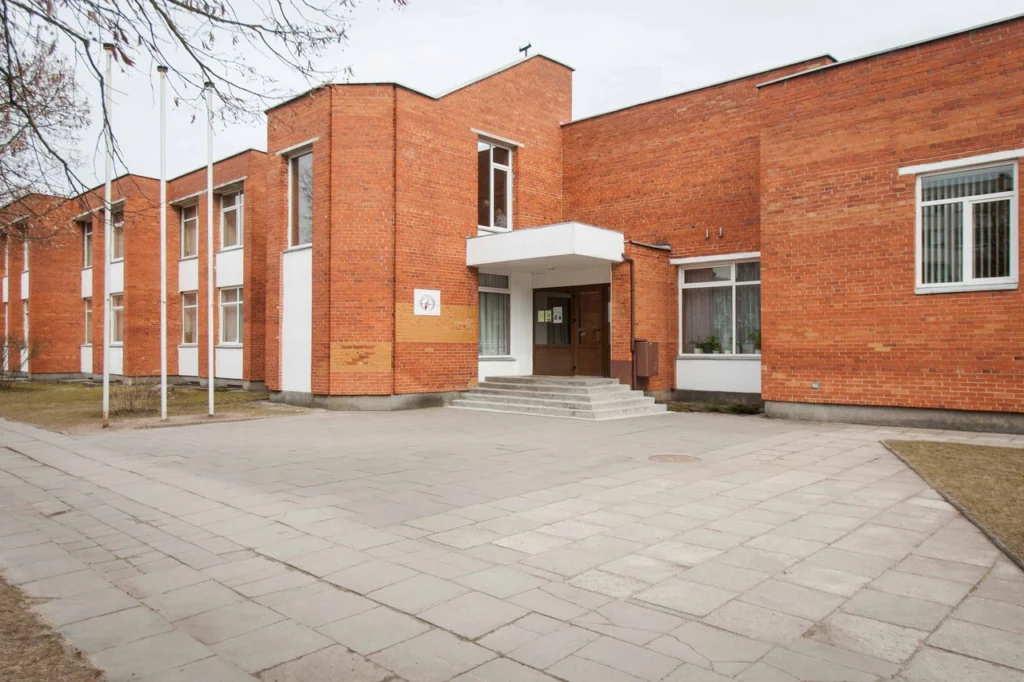 Schools & Universities 9