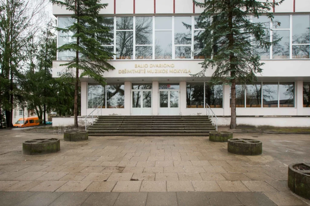 Schools & Universities 10