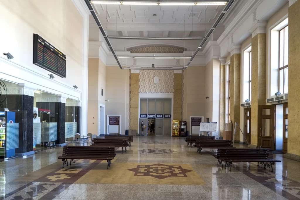 Transport / Roads / Train Stations / Airport 28