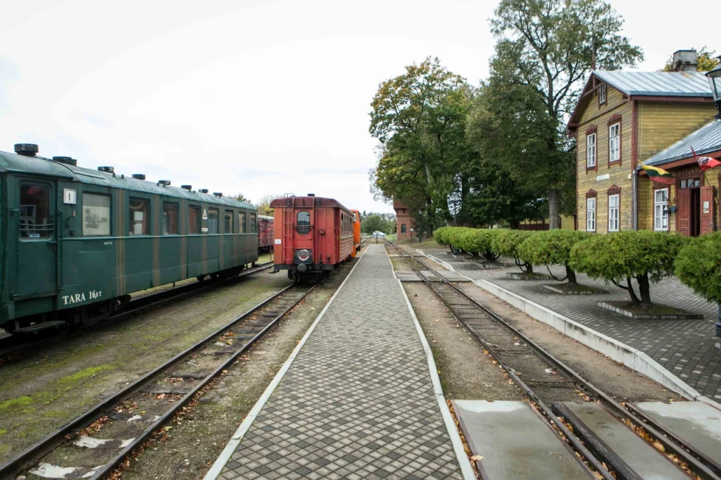 Transport / Roads / Train Stations / Airport 34