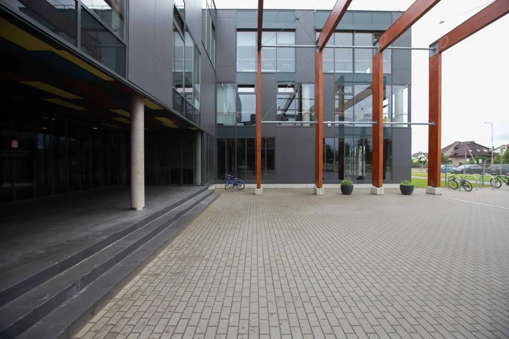 Schools & Universities 26