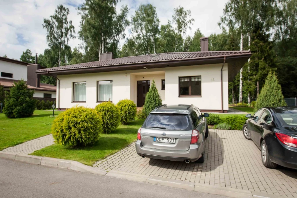 Houses / Apartments 26
