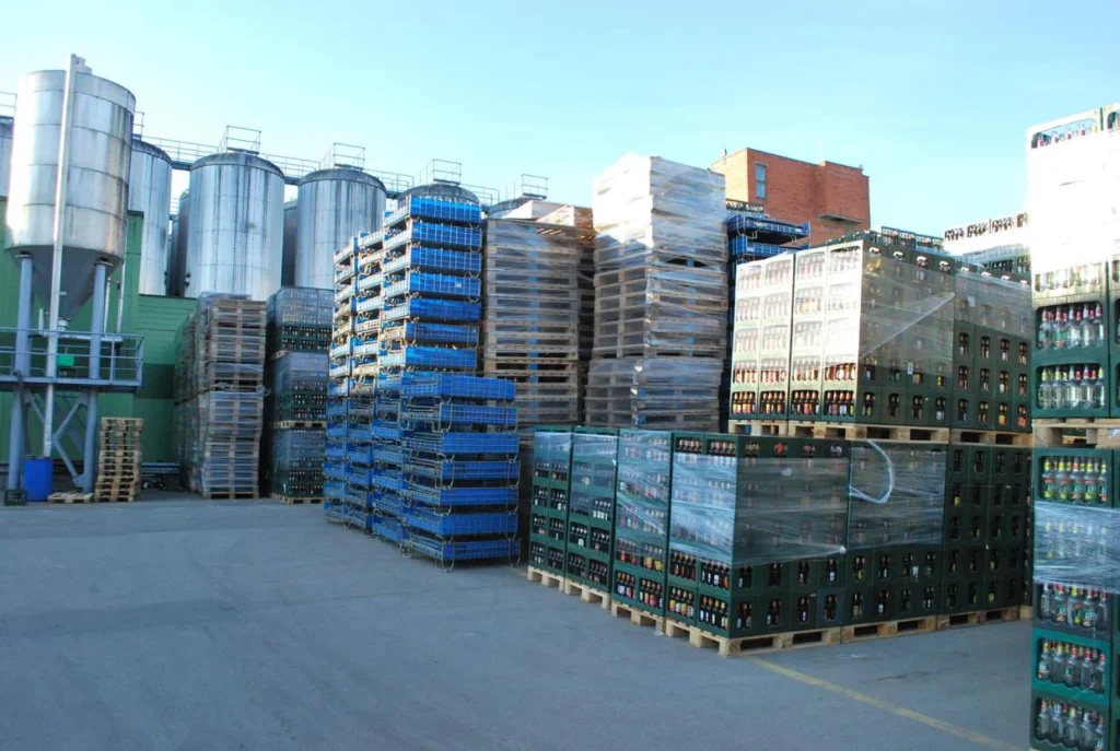 Warehouses / Factories / Industrial Areas 15