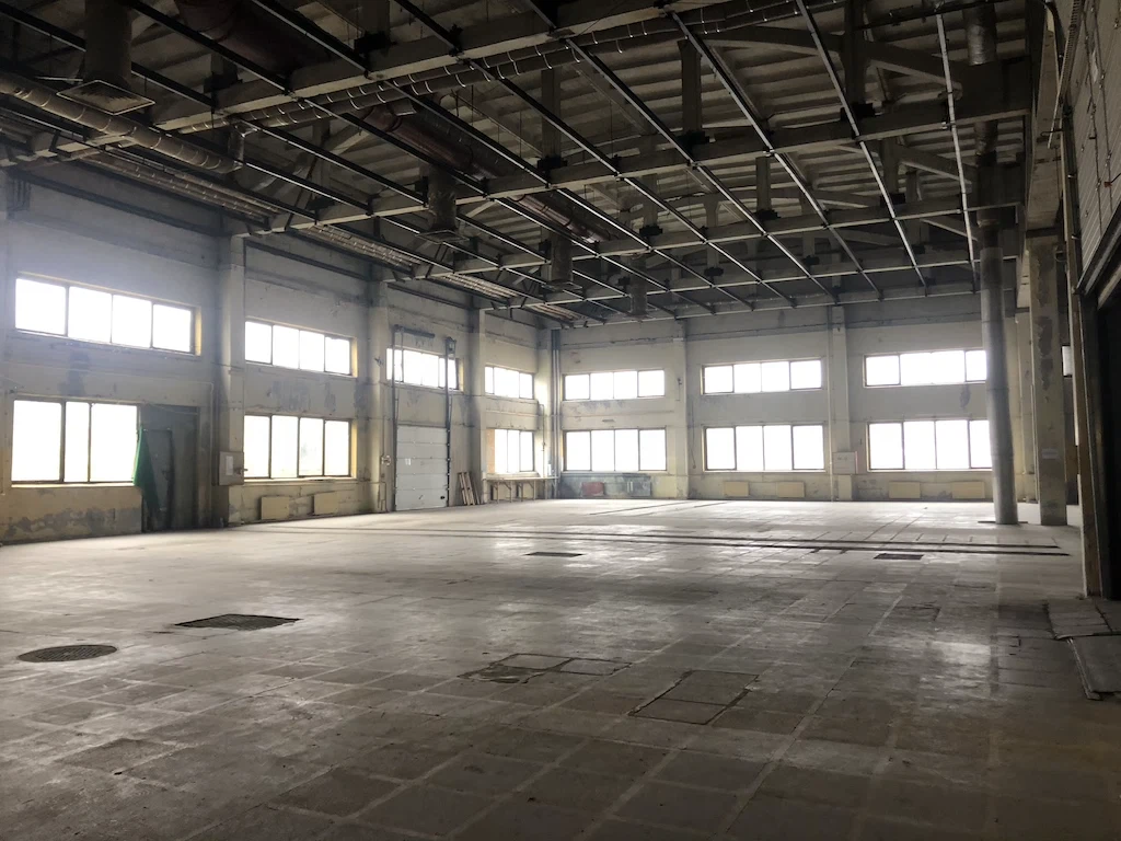Warehouses / Factories / Industrial Areas 19