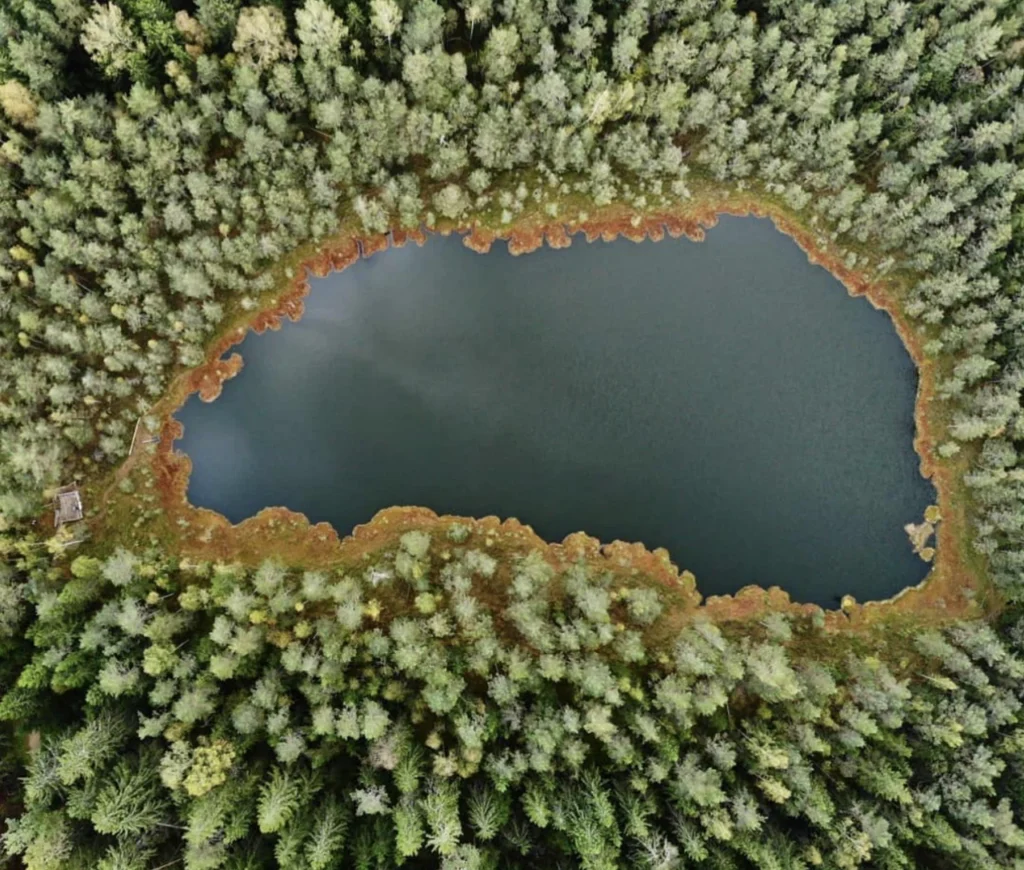 Rivers / Lakes 23