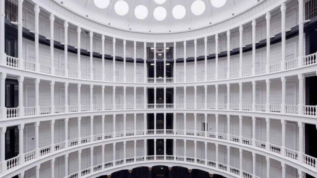 Event Spaces 15
