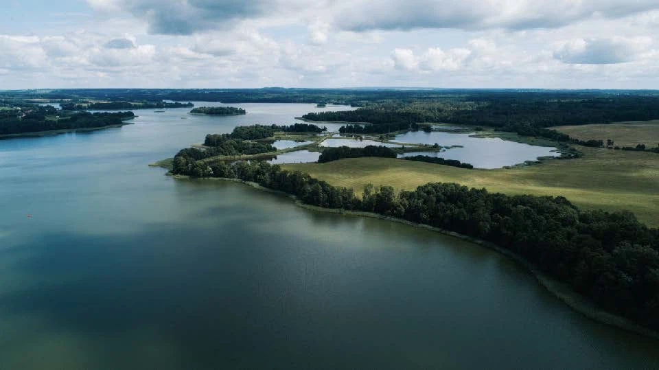 Rivers / Lakes 10