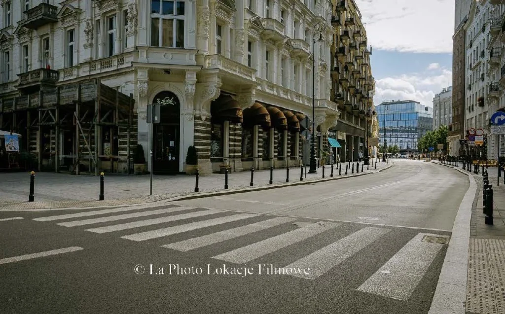Modern City Streets 14