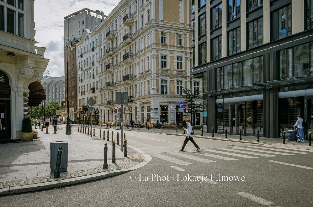 Modern City Streets 15