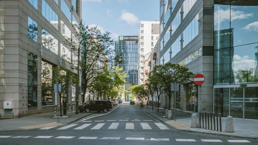 Modern City Streets 30
