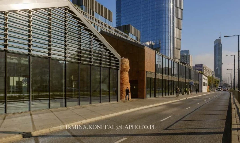 Modern City Streets 47