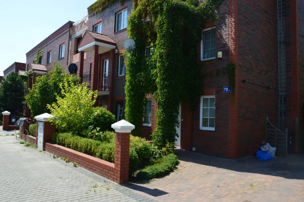 Residential Neighbourhood 28