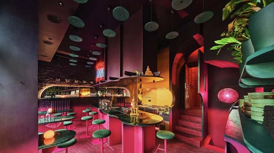 Restaurants 17