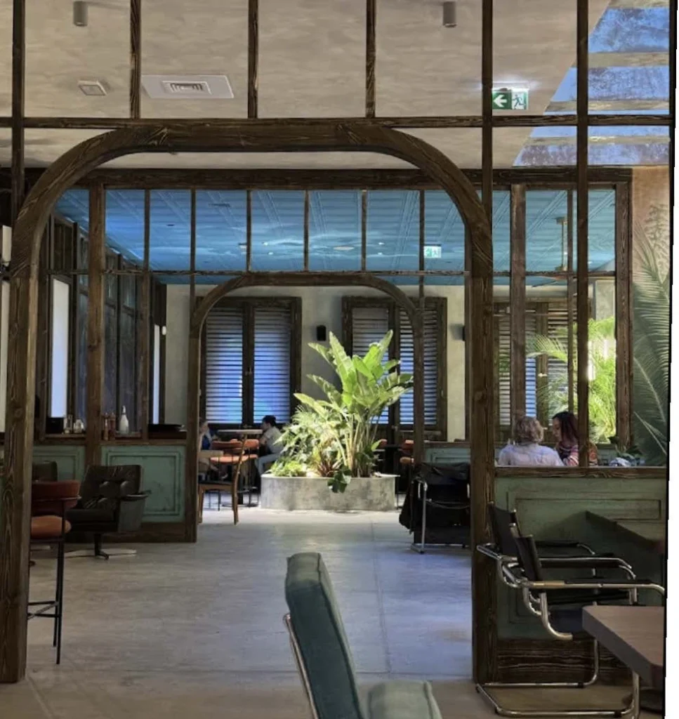 Restaurants 22