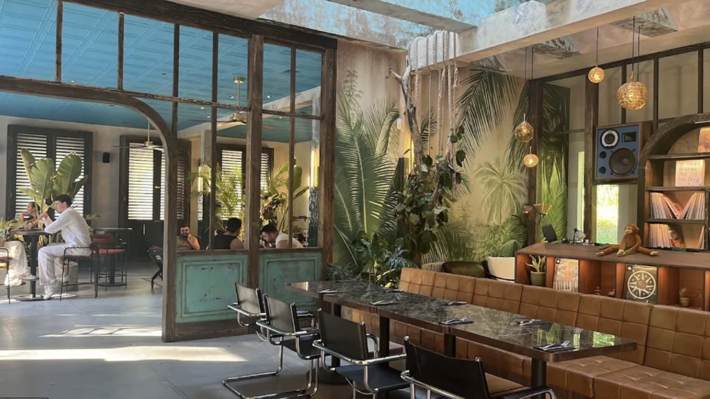 Restaurants 27