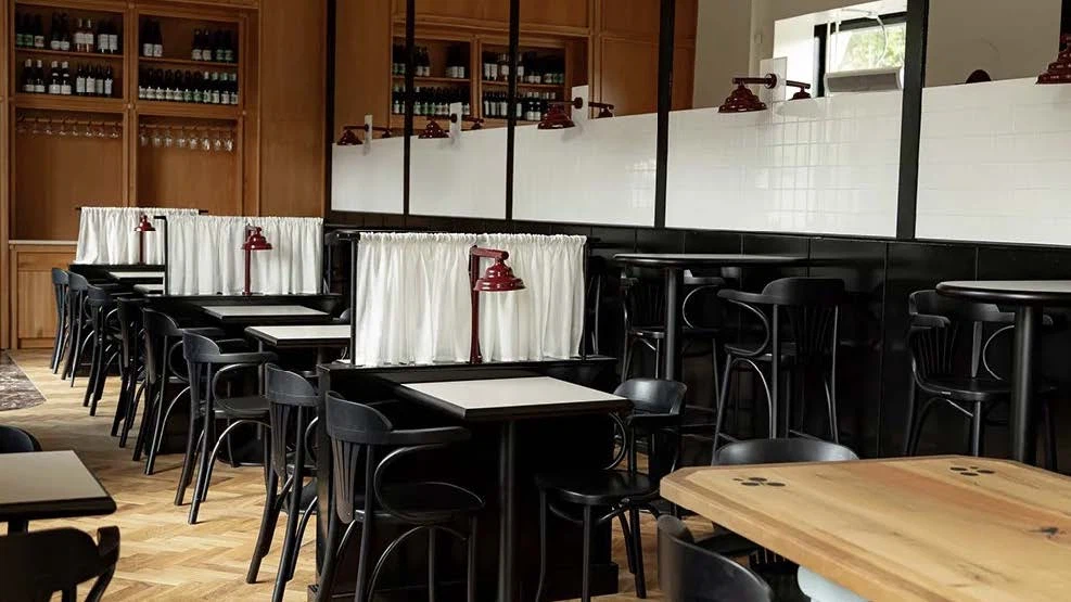 Restaurants 35