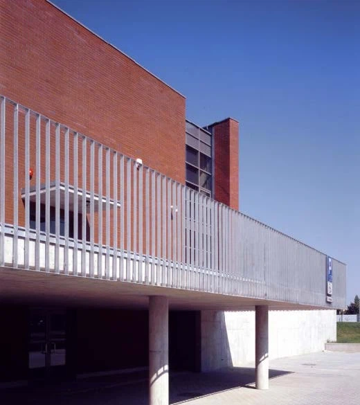 Schools & Unis 6